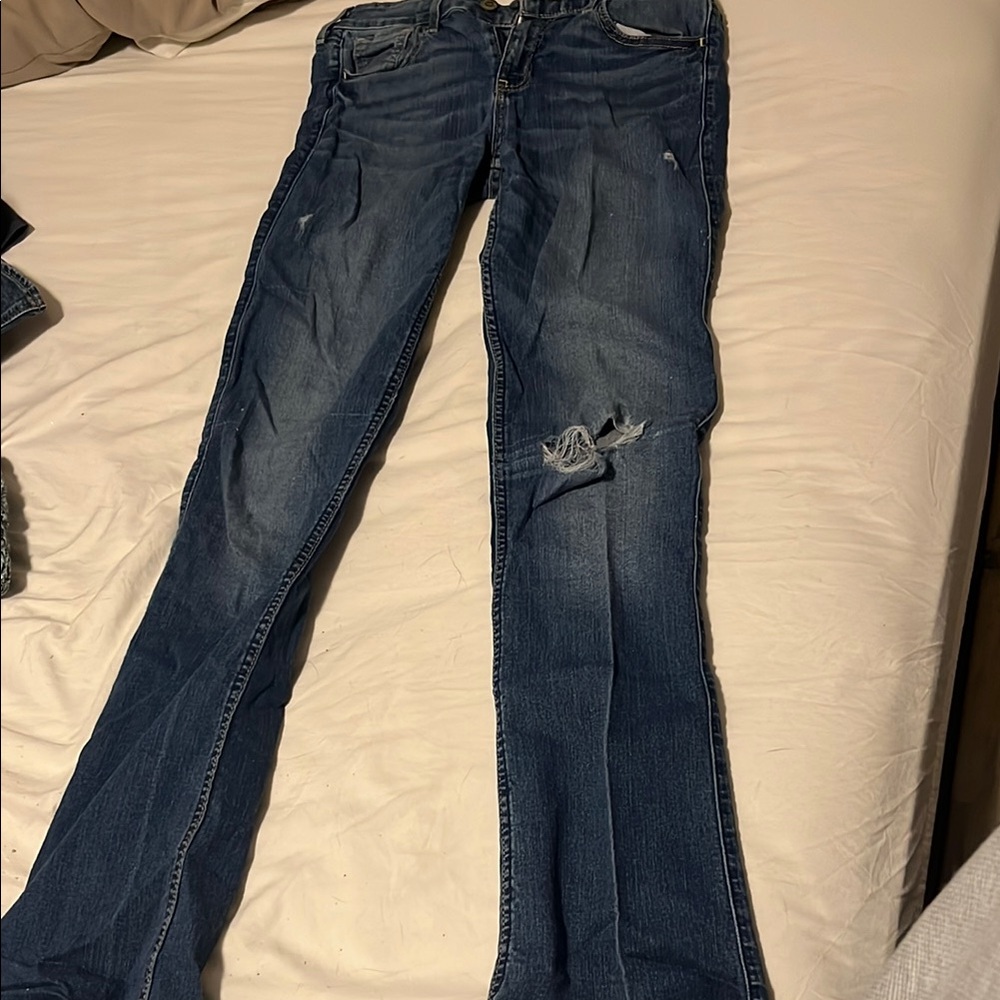 Hollister Women's Blue Distressed Jeans